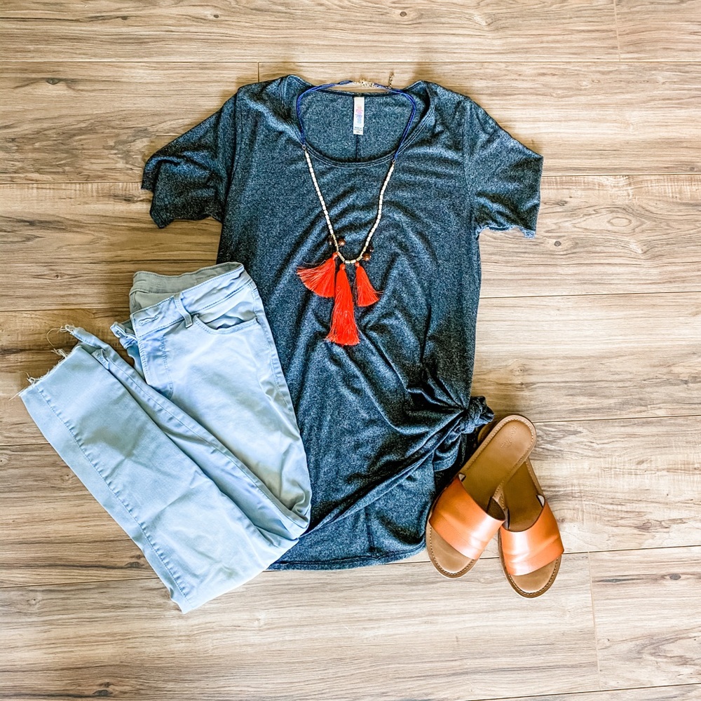 LuLaRoe perfect tee shirt